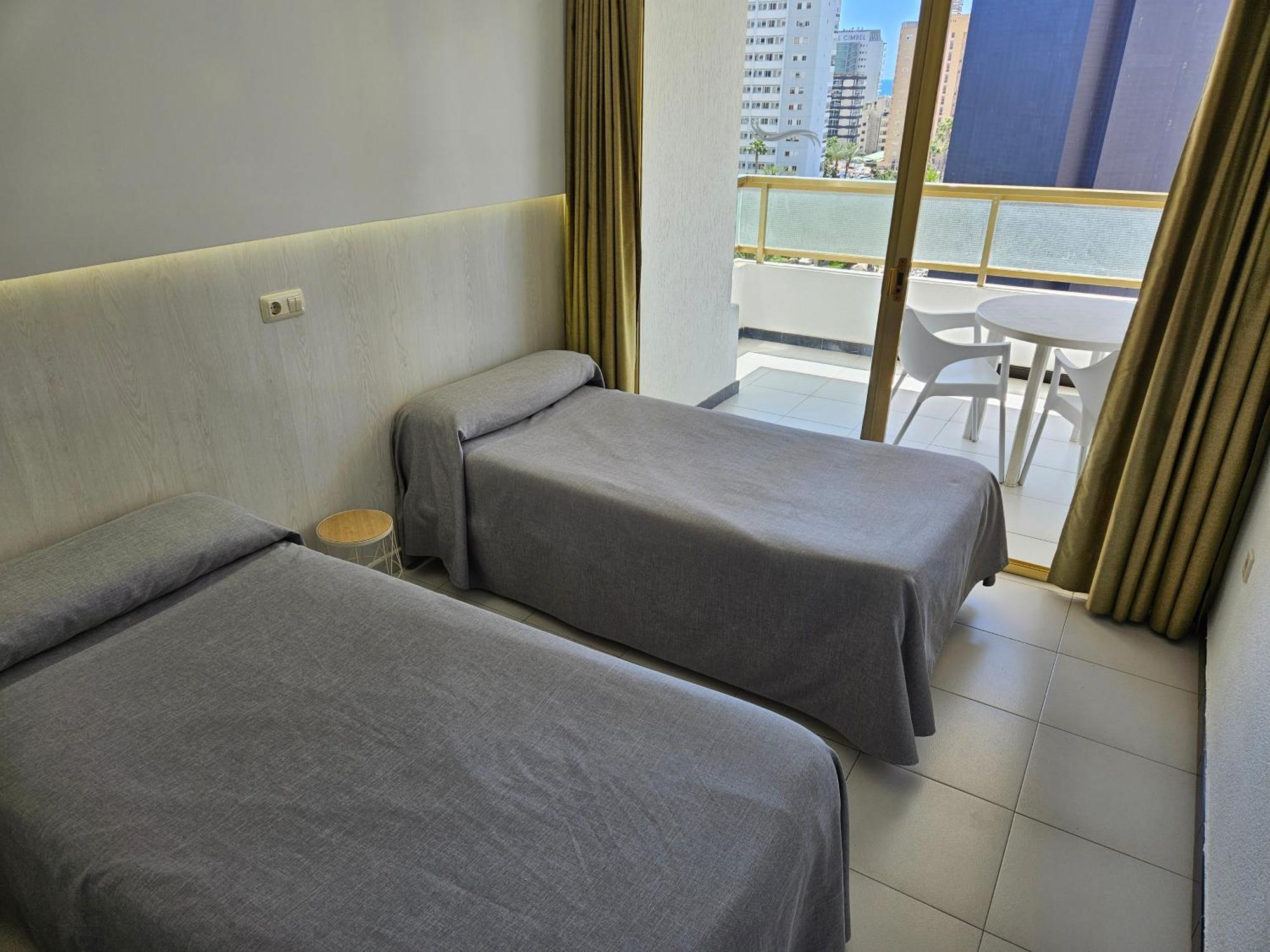 Apartamentos Maria Victoria Benidorm Exterior foto